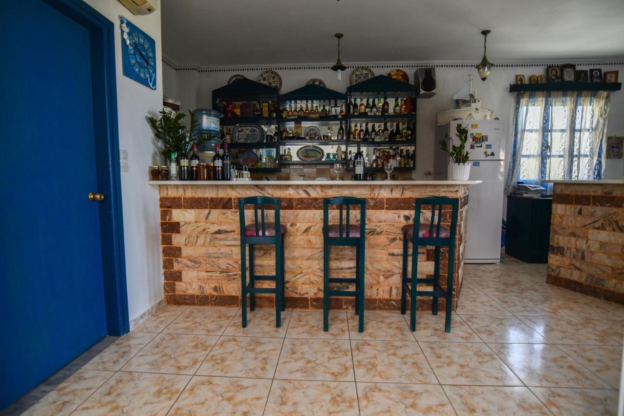 Vardes Hotel Studios Amoopi Extérieur photo