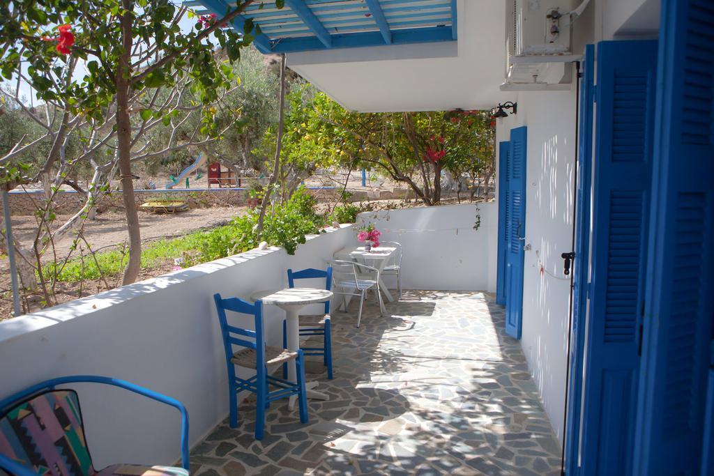 Vardes Hotel Studios Amoopi Extérieur photo